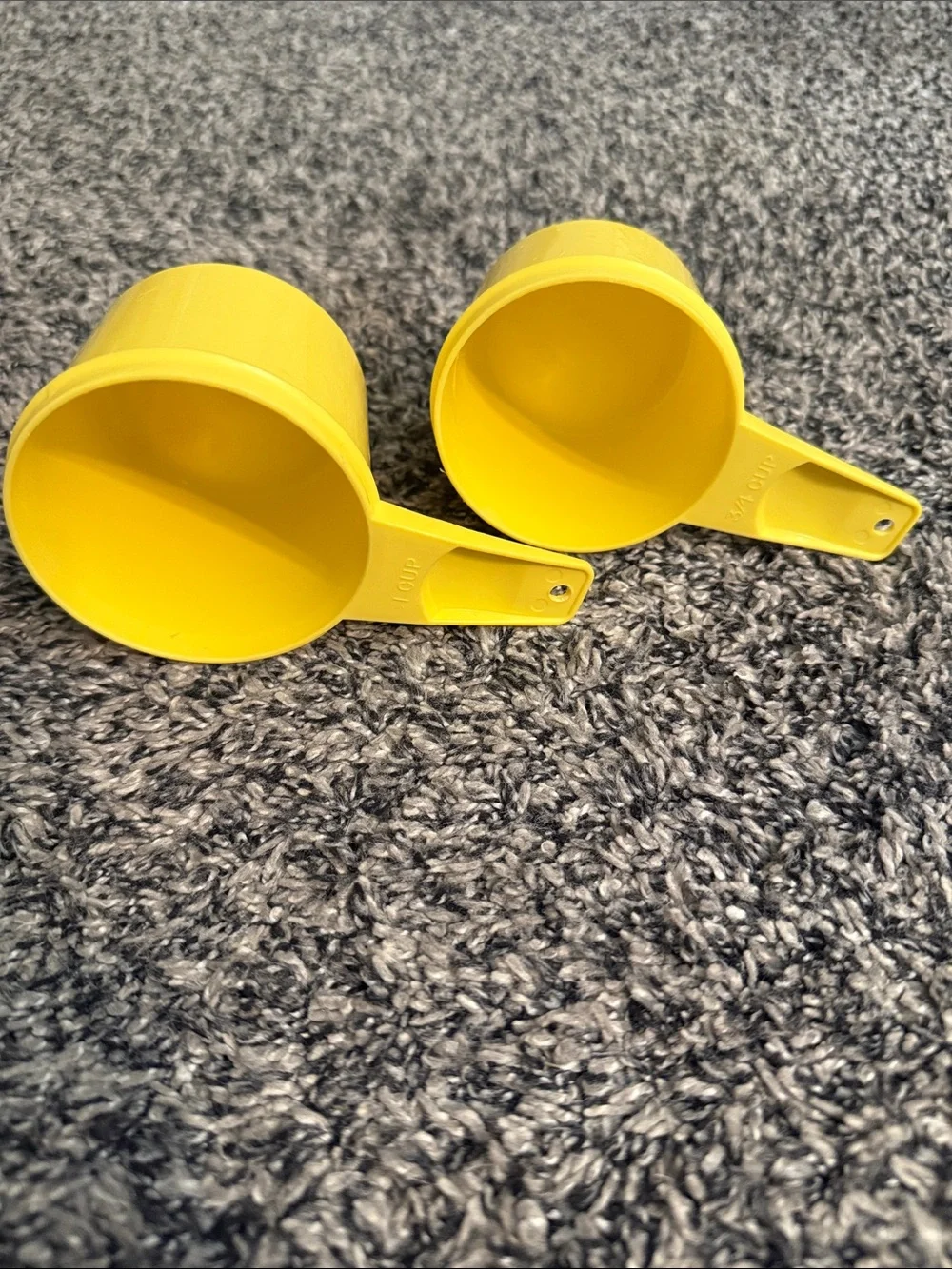 Vintage Tupperware nesting measuring cups